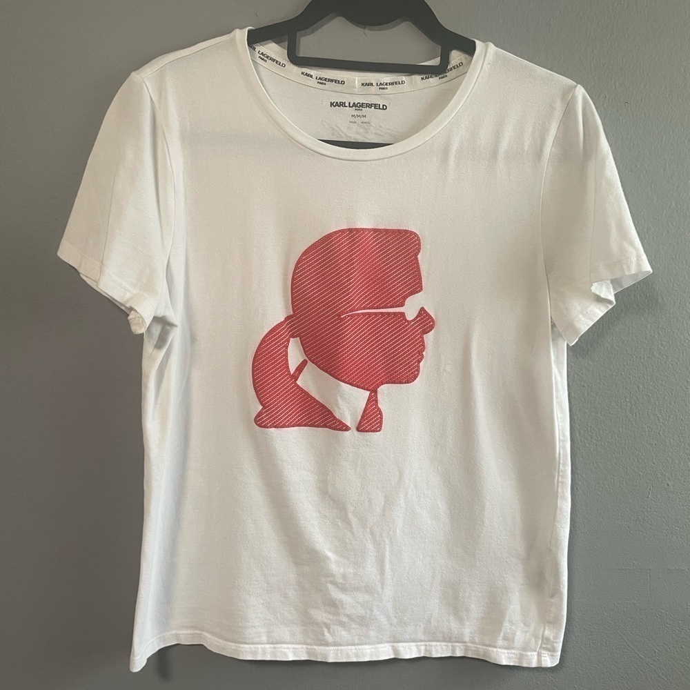 Karl Lagerfeld Paris red profile head logo t-shirt in white. Size Medium